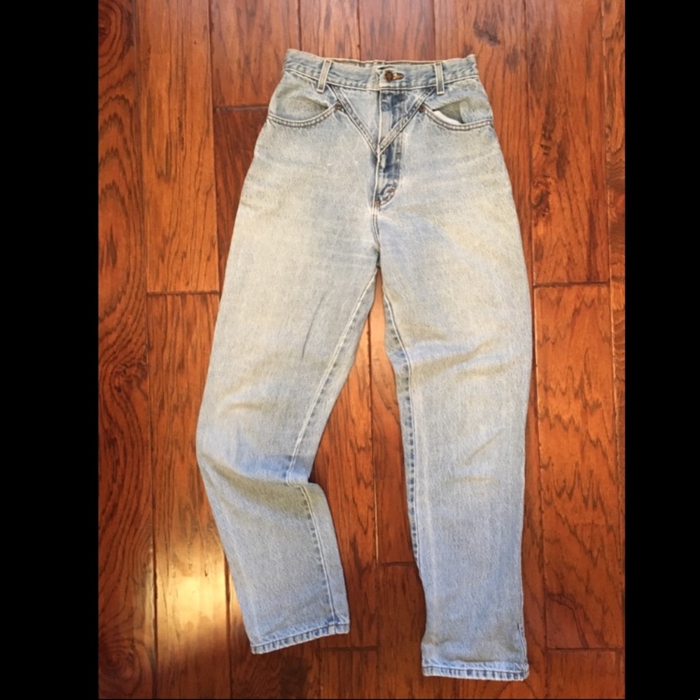Vintage high waisted jeans